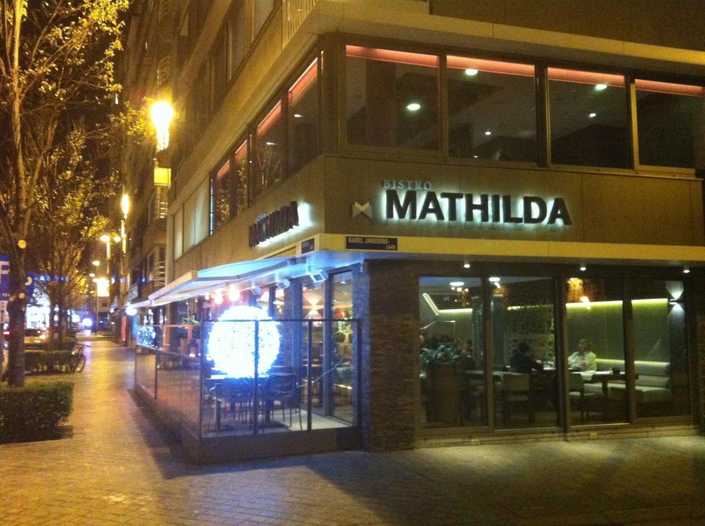 Holidaysuite Mathilda Остенде Экстерьер фото