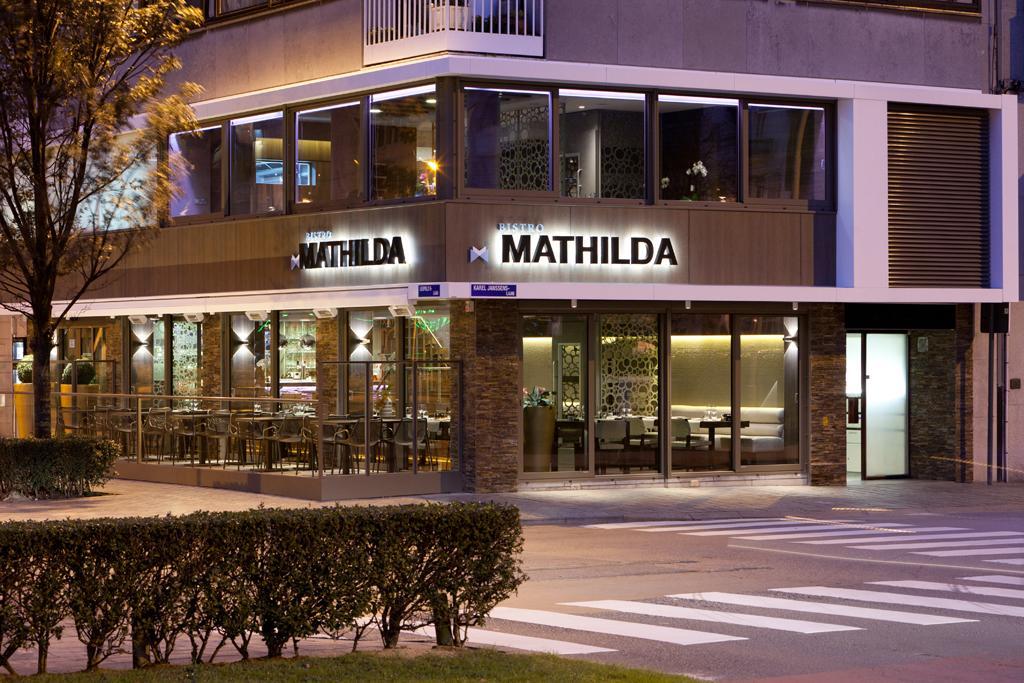 Holidaysuite Mathilda Остенде Экстерьер фото